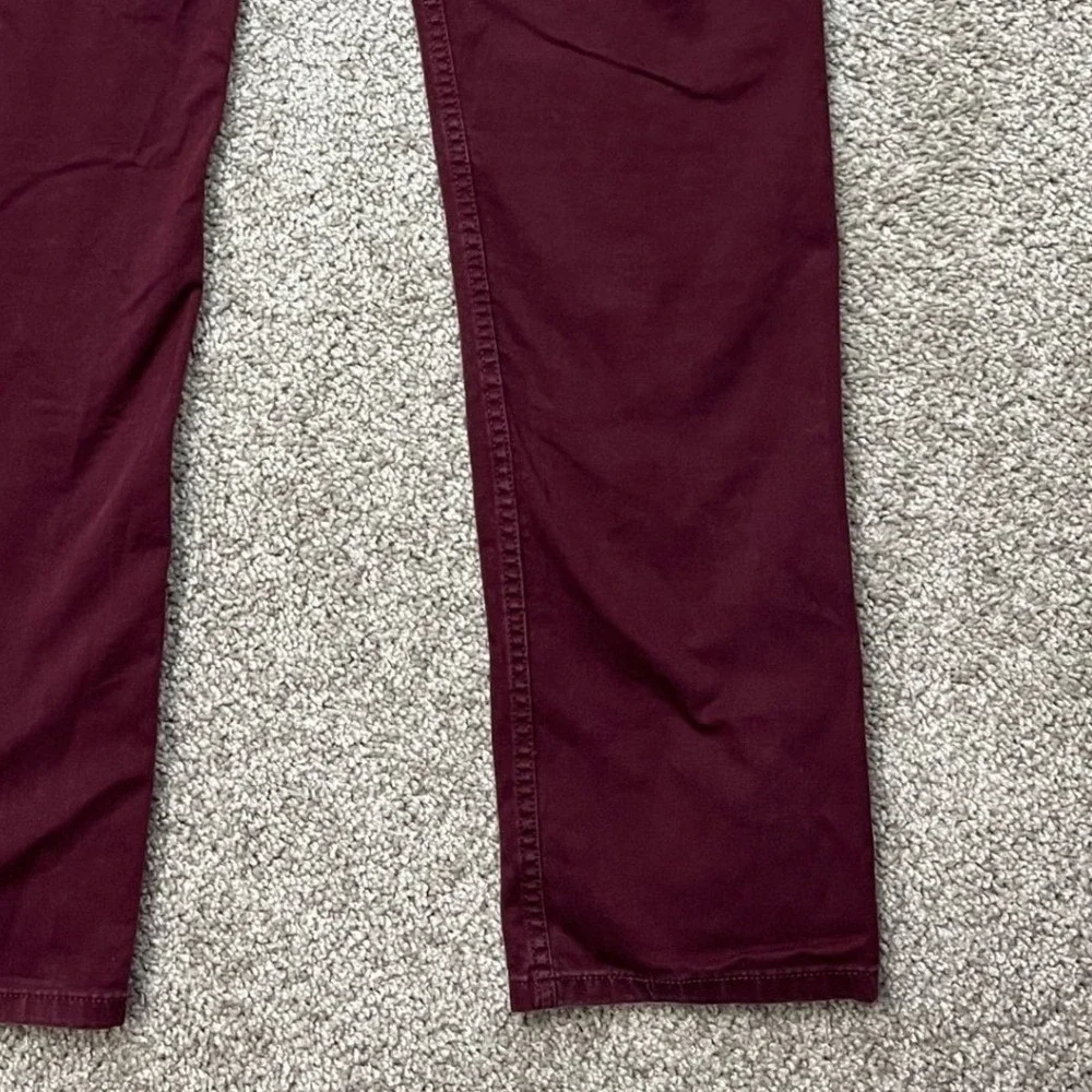 Levi's 511 Slim Fit Pants Men 30x32 Burgundy Maroon Stretch Chino Flat Front EUC